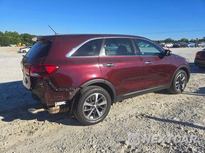 Trzecie zdjęcie samochodu z tyłu: 2020 KIA SORENTO S VIN:5XYPG4A58LG664203 - miniatura