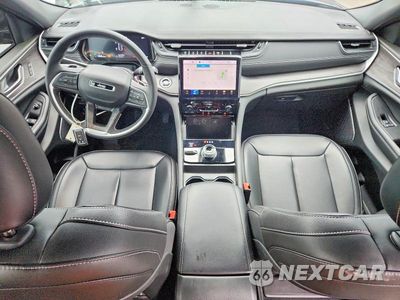 Zdjęcie 8 z 13 samochodu: 2024 JEEP GRAND CHEROKEE LIMITED VIN:1C4RJHBG4RC171844 - miniatura