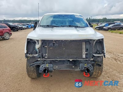 Piąte zdjęcie samochodu w środku: 2023 FORD F150 SUPERCREW VIN:1FTFW1E57PFB31551 - miniatura