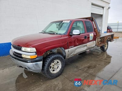 2000 CHEVROLET SILVERADO K2500 1GCGK29U1YE105168 - główne zdjęcie licytacji z USA - miniatura