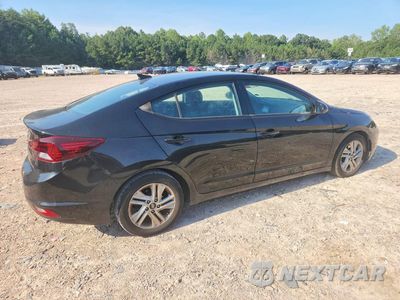 Trzecie zdjęcie samochodu z tyłu: 2020 HYUNDAI ELANTRA SEL VIN:5NPD84LF2LH543505 - miniatura