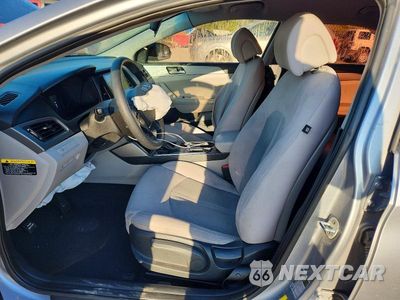Zdjęcie 7 z 12 samochodu: 2017 HYUNDAI SONATA SE VIN:5NPE24AF1HH458817 - miniatura