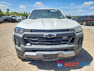 Piąte zdjęcie samochodu w środku: 2023 CHEVROLET COLORADO TRAIL BOSS VIN:1GCPTEEKXP1172103 - miniatura