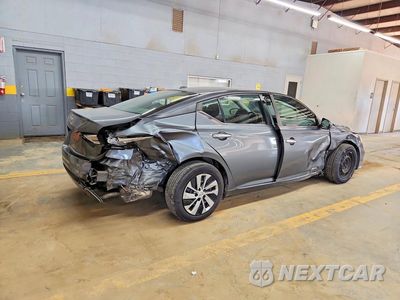 Trzecie zdjęcie samochodu z tyłu: 2019 NISSAN ALTIMA S VIN:1N4BL4BV5KC167011 - miniatura
