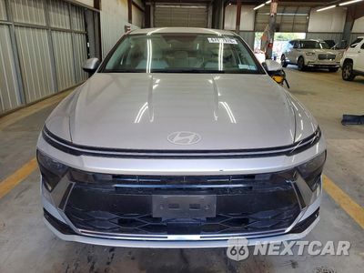 Piąte zdjęcie samochodu w środku: 2024 HYUNDAI SONATA SEL VIN:KMHL64JA0RA410763 - miniatura