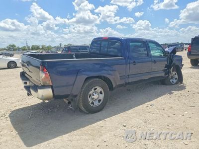 Trzecie zdjęcie samochodu z tyłu: 2013 TOYOTA TACOMA DOUBLE CAB LONG BED VIN:3TMMU4FN3DM060986 - miniatura