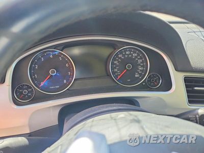 Zdjęcie 9 z 13 samochodu: 2017 VOLKSWAGEN TOUAREG EXECUTIVE VIN:WVGGF7BPXHD006713 - miniatura