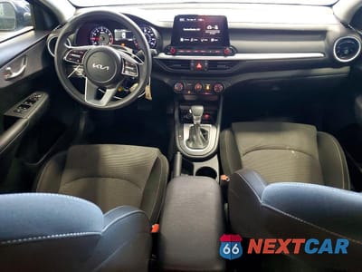 Zdjęcie 8 z 12 samochodu: 2024 KIA FORTE LXS VIN:3KPF24AD5RE789408 - miniatura