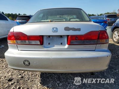 Zdjęcie 6 z 12 samochodu: 2002 HONDA ACCORD LX VIN:1HGCG56472A160956 - miniatura