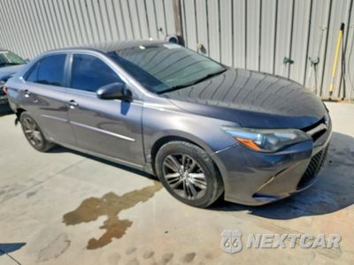 Czwarte zdjęcie samochodu z boku: 2017 TOYOTA CAMRY SE VIN:4T1BF1FK8HU430963 - miniatura