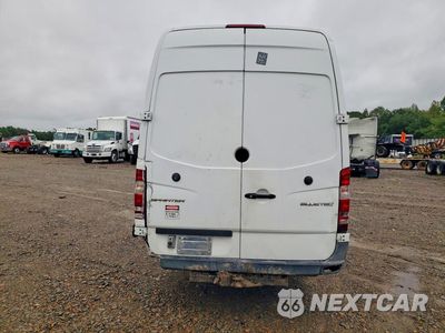 Zdjęcie 6 z 13 samochodu: 2015 MERCEDES-BENZ SPRINTER 2500 VIN:WD3PE8DC9FP117315 - miniatura