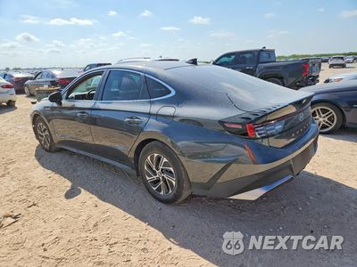 Drugie zdjęcie samochodu z przodu: 2026 HYUNDAI SONATA HYBRID BLUE VIN:KMHL24JJ7TA138120 - miniatura