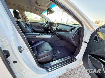 Piąte zdjęcie samochodu w środku: 2015 KIA K900 PREMIUM VIN:KNALU4D48F6024703 - miniatura