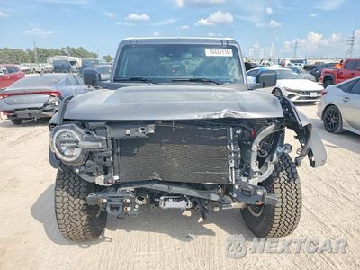 Piąte zdjęcie samochodu w środku: 2025 FORD BRONCO HERITAGE VIN:1FMEE4DP9SLA93720 - miniatura