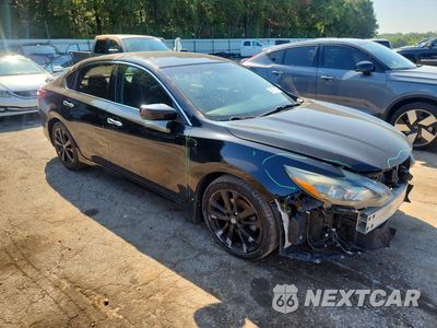 Czwarte zdjęcie samochodu z boku: 2017 NISSAN ALTIMA 2.5 SR VIN:1N4AL3AP9HC193516 - miniatura