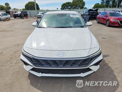 Piąte zdjęcie samochodu w środku: 2026 HYUNDAI ELANTRA SE VIN:KMHLL4DG2TU147254 - miniatura