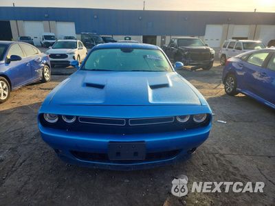 Piąte zdjęcie samochodu w środku: 2015 DODGE CHALLENGER SXT PLUS VIN:2C3CDZBGXFH895084 - miniatura