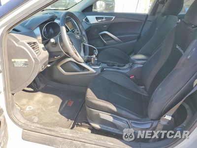 Zdjęcie 7 z 12 samochodu: 2013 HYUNDAI VELOSTER RE MIX VIN:KMHTC6AD3DU132270 - miniatura