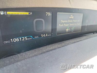 Zdjęcie 9 z 12 samochodu: 2017 TOYOTA PRIUS TWO VIN:JTDKBRFU1H3568687 - miniatura