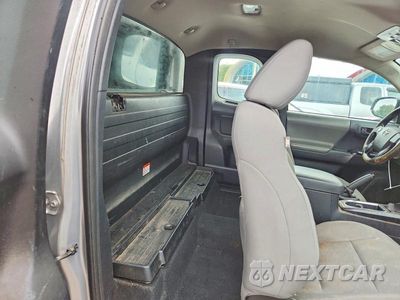 Zdjęcie 10 z 12 samochodu: 2017 TOYOTA TACOMA SR VIN:5TFSX5EN8HX052985 - miniatura