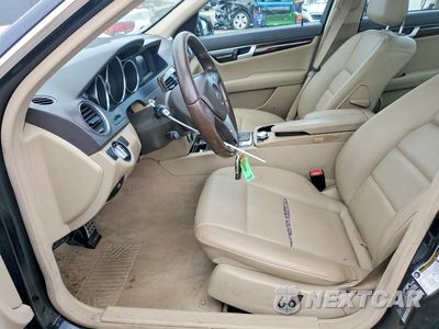 Zdjęcie 7 z 12 samochodu: 2014 MERCEDES-BENZ C 300 4MATIC VIN:WDDGF8AB2EA939265 - miniatura