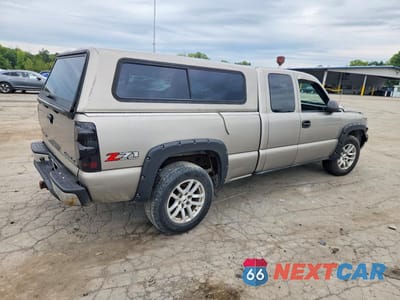 Trzecie zdjęcie samochodu z tyłu: 2003 CHEVROLET SILVERADO K1500 VIN:1GCEK19T73E189661 - miniatura