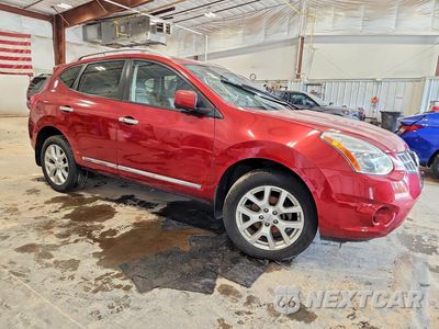 Czwarte zdjęcie samochodu z boku: 2012 NISSAN ROGUE S VIN:JN8AS5MV8CW367770 - miniatura