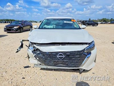 Piąte zdjęcie samochodu w środku: 2024 NISSAN SENTRA SV VIN:3N1AB8CV8RY323304 - miniatura