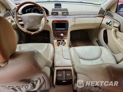 Zdjęcie 8 z 12 samochodu: 2006 MERCEDES-BENZ S 500 VIN:WDBNG75JX6A471151 - miniatura