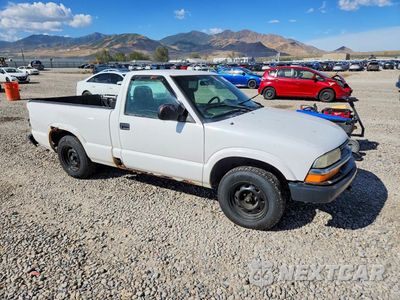Czwarte zdjęcie samochodu z boku: 2002 CHEVROLET S TRUCK S10 VIN:1GCCS145728145611 - miniatura