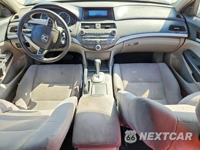 Zdjęcie 8 z 12 samochodu: 2011 HONDA ACCORD LX VIN:1HGCP2F38BA111626 - miniatura