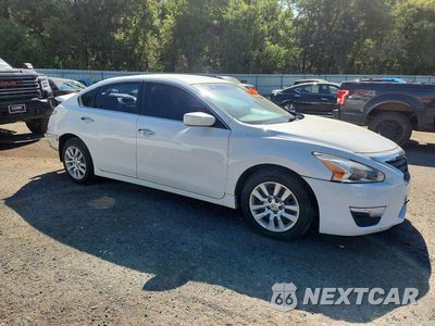 Czwarte zdjęcie samochodu z boku: 2015 NISSAN ALTIMA 2.5 S VIN:1N4AL3AP7FN395000 - miniatura