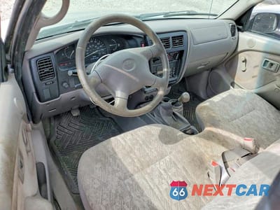 Zdjęcie 8 z 12 samochodu: 2002 TOYOTA TACOMA BASE VIN:5TENL42N22Z069627 - miniatura