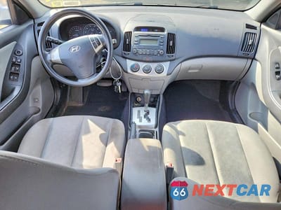 Zdjęcie 8 z 12 samochodu: 2010 HYUNDAI ELANTRA GLS VIN:KMHDU4AD6AU210266 - miniatura