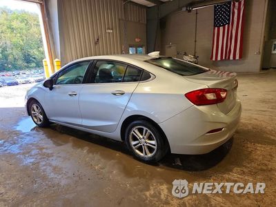 Drugie zdjęcie samochodu z przodu: 2017 CHEVROLET CRUZE LT VIN:1G1BE5SM5H7243371 - miniatura