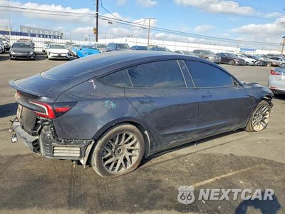 Trzecie zdjęcie samochodu z tyłu: 2025 TESLA MODEL 3 VIN:5YJ3E1EAXSF036370 - miniatura
