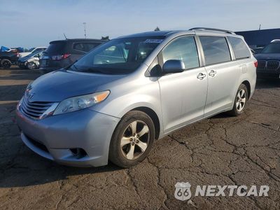 2015 TOYOTA SIENNA LE 5TDKK3DC8FS565997 - główne zdjęcie licytacji z USA - miniatura