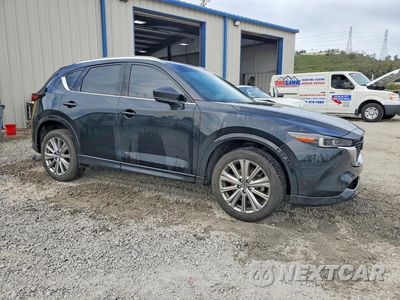 Czwarte zdjęcie samochodu z boku: 2022 MAZDA CX-5 SIGNATURE VIN:JM3KFBXY3N0646646 - miniatura