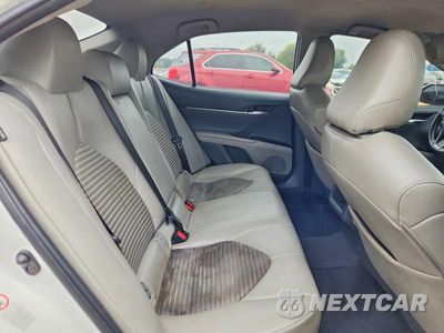 Zdjęcie 10 z 12 samochodu: 2018 TOYOTA CAMRY SE VIN:4T1B11HK2JU085785 - miniatura