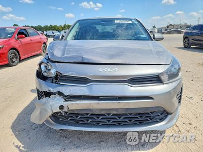 Piąte zdjęcie samochodu w środku: 2023 KIA RIO S VIN:3KPA24AD9PE610164 - miniatura