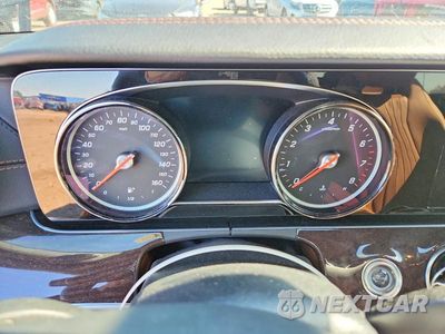 Zdjęcie 9 z 12 samochodu: 2018 MERCEDES-BENZ E 400 4MATIC VIN:WDD1J6GBXJF014360 - miniatura