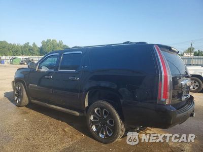 Drugie zdjęcie samochodu z przodu: 2014 CHEVROLET SUBURBAN C1500 LT VIN:1GNSCJE02ER165430 - miniatura