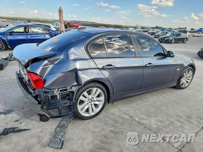 Trzecie zdjęcie samochodu z tyłu: 2006 BMW 325 I VIN:WBAVB13526PT25713 - miniatura