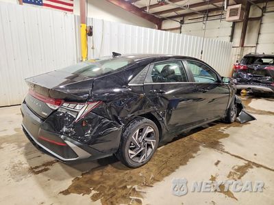 Trzecie zdjęcie samochodu z tyłu: 2026 HYUNDAI ELANTRA LIMITED VIN:KMHLP4DG8TU202486 - miniatura