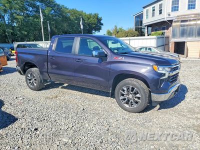 Czwarte zdjęcie samochodu z boku: 2022 CHEVROLET SILVERADO K1500 LT VIN:3GCUDDED7NG621022 - miniatura