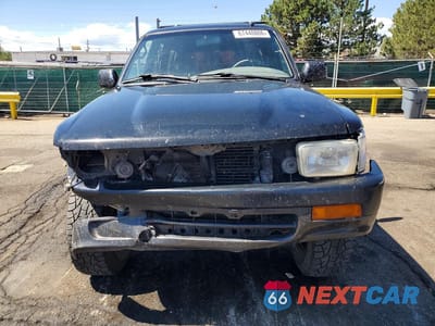Piąte zdjęcie samochodu w środku: 1995 TOYOTA 4RUNNER SR5 V6 VIN:JT3VN39W0S8081588 - miniatura