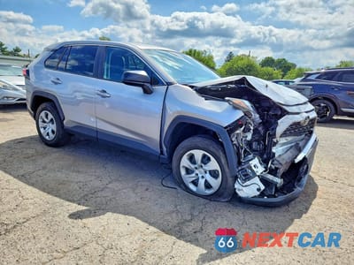 Czwarte zdjęcie samochodu z boku: 2024 TOYOTA RAV4 LE VIN:2T3H1RFVXRC293634 - miniatura