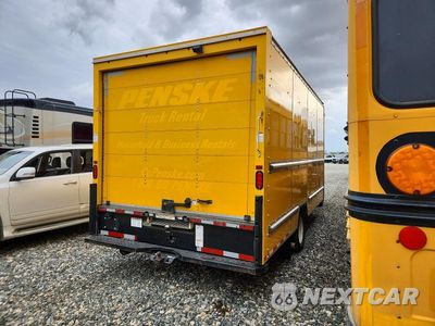 Trzecie zdjęcie samochodu z tyłu: 2022 FORD E350 BOX TRUCK VIN:1FDWE3FN3NDC11866 - miniatura