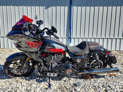 Trzecie zdjęcie samochodu z tyłu: 2025 HARLEY-DAVIDSON FLTRXSTSE VIN:1HD1TL812SB950652 - miniatura