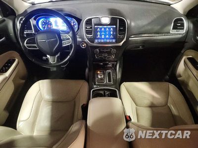 Zdjęcie 8 z 12 samochodu: 2018 CHRYSLER 300 LIMITED VIN:2C3CCAEG7JH137079 - miniatura